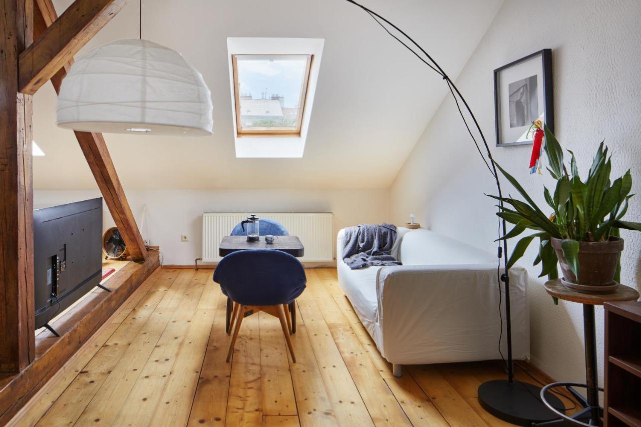 Prague Days - Sunlit Attic Loft In Vinohradyアパートメント エクステリア 写真